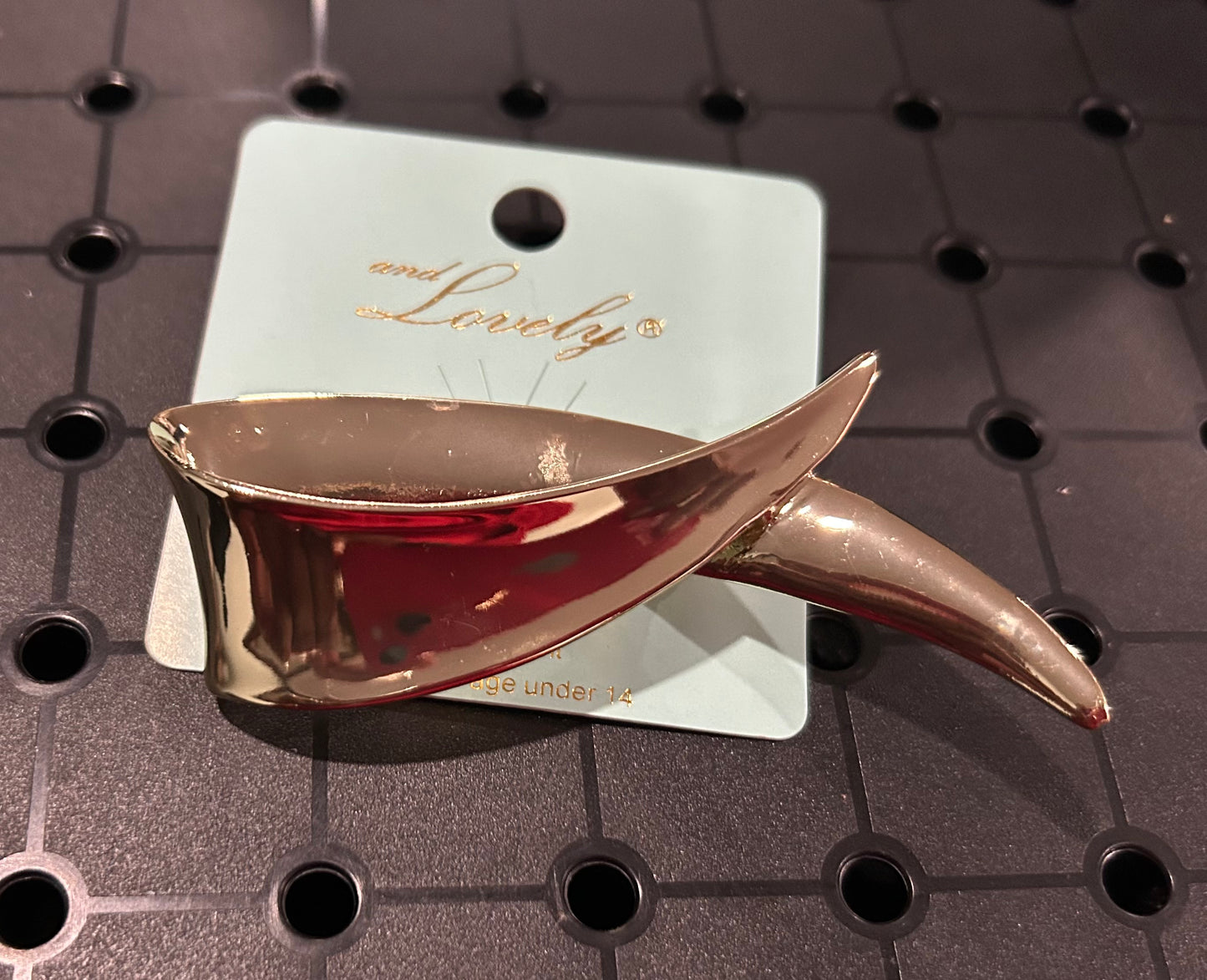 Vintage Gold Ribbon Brooch