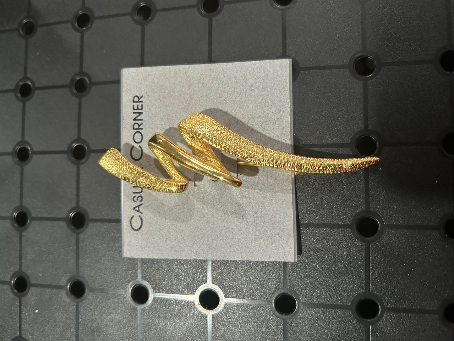 Vintage Gold Brooch